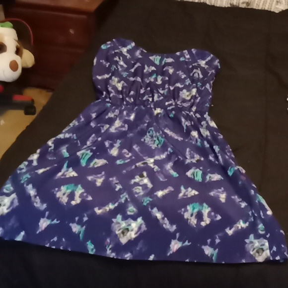 Pretty Dress - Picture 7 of 9